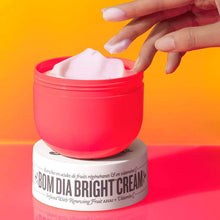 Cargar imagen en el visor de la galería, Sol de Janeiro - BOM DIA BRIGHT CREAM 75ml
